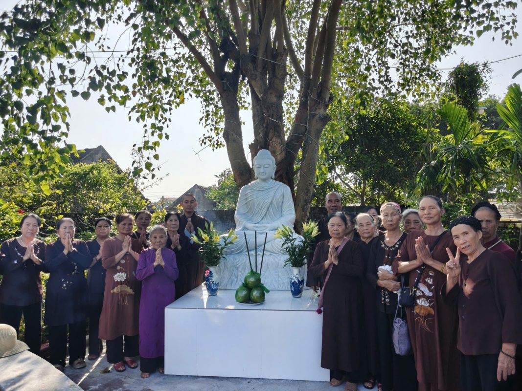 tượng bổn sư đá non nước